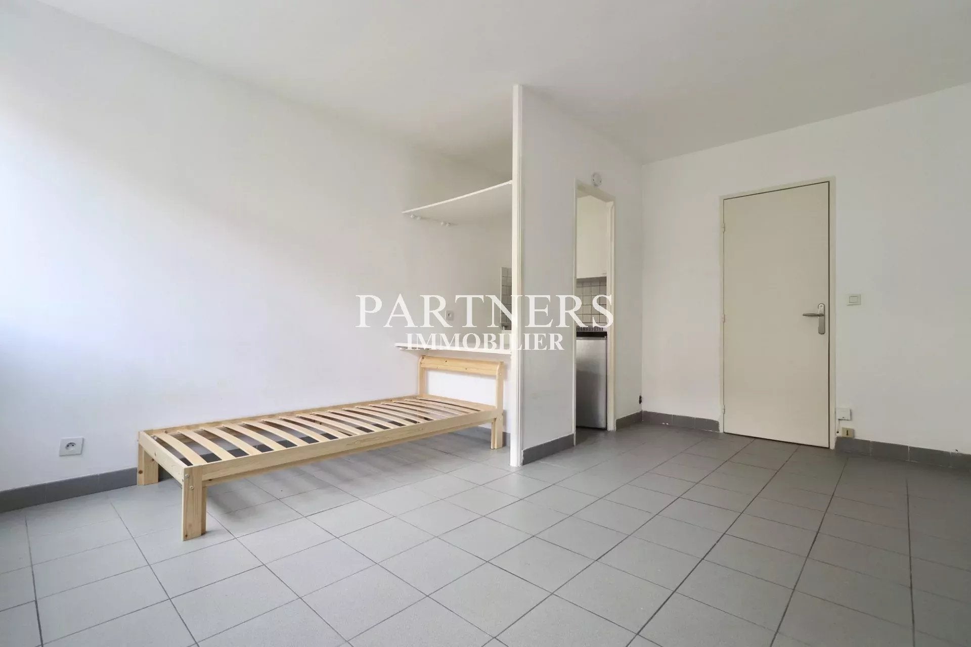 Flat Rue Breteuil in Marseille