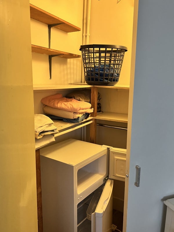 Room Denbigh Street in City of Westminster