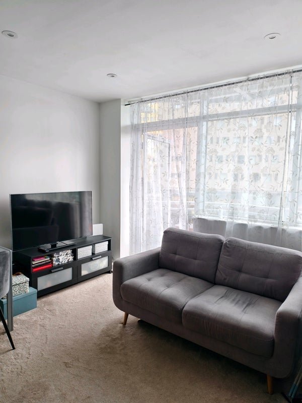 Room Gerry Raffles Square in Greater London