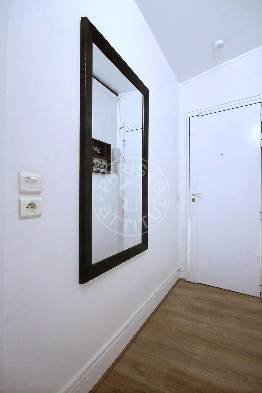 Flat Rue de l'Isly in Paris