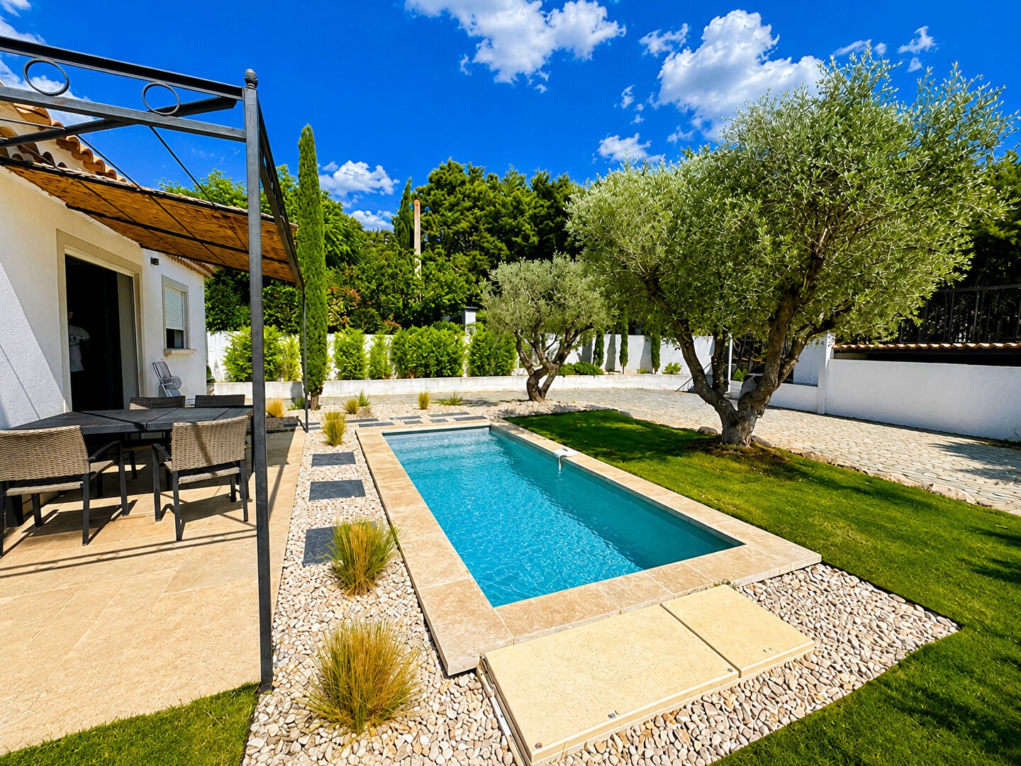 House Route de Berre in Aix-en-Provence