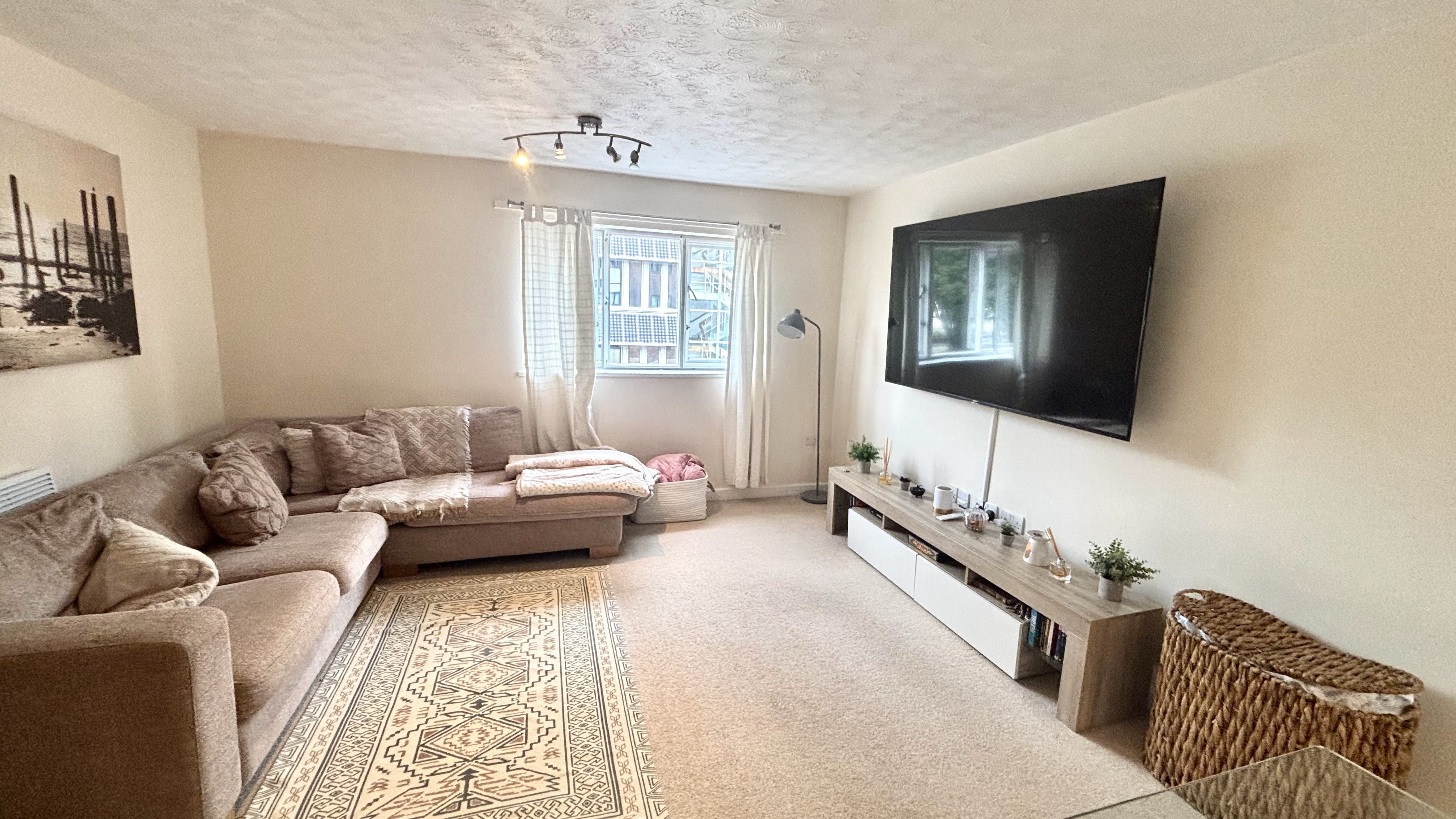 Flat Northumberland Road in Newcastle upon Tyne