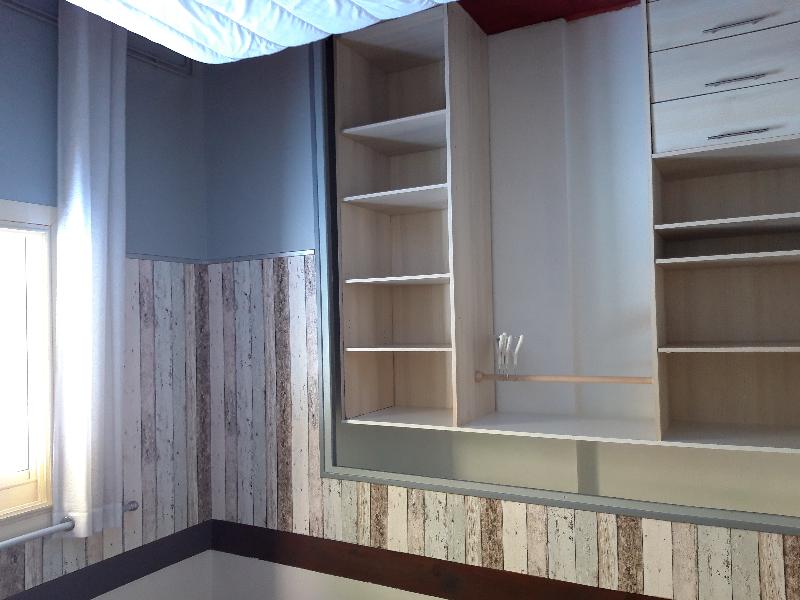 Room Rue des Treilles in Libourne