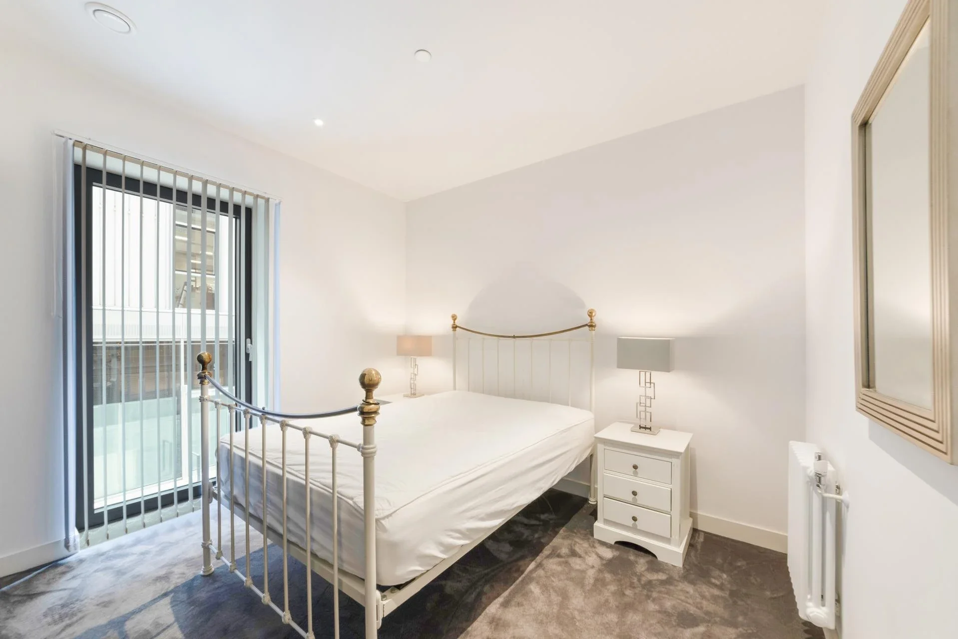 Flat Hope Street in Greater London