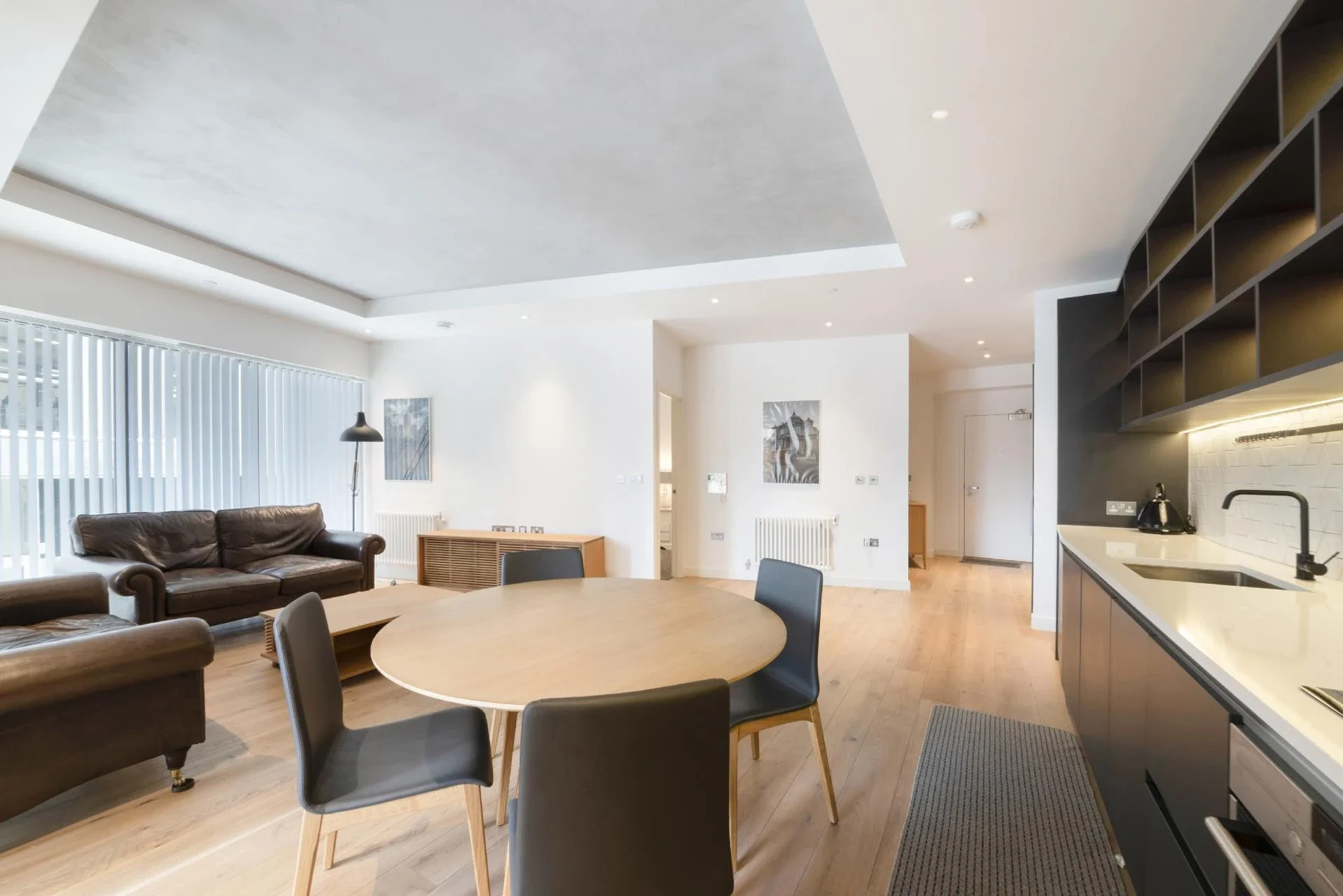 Flat Hope Street in Greater London