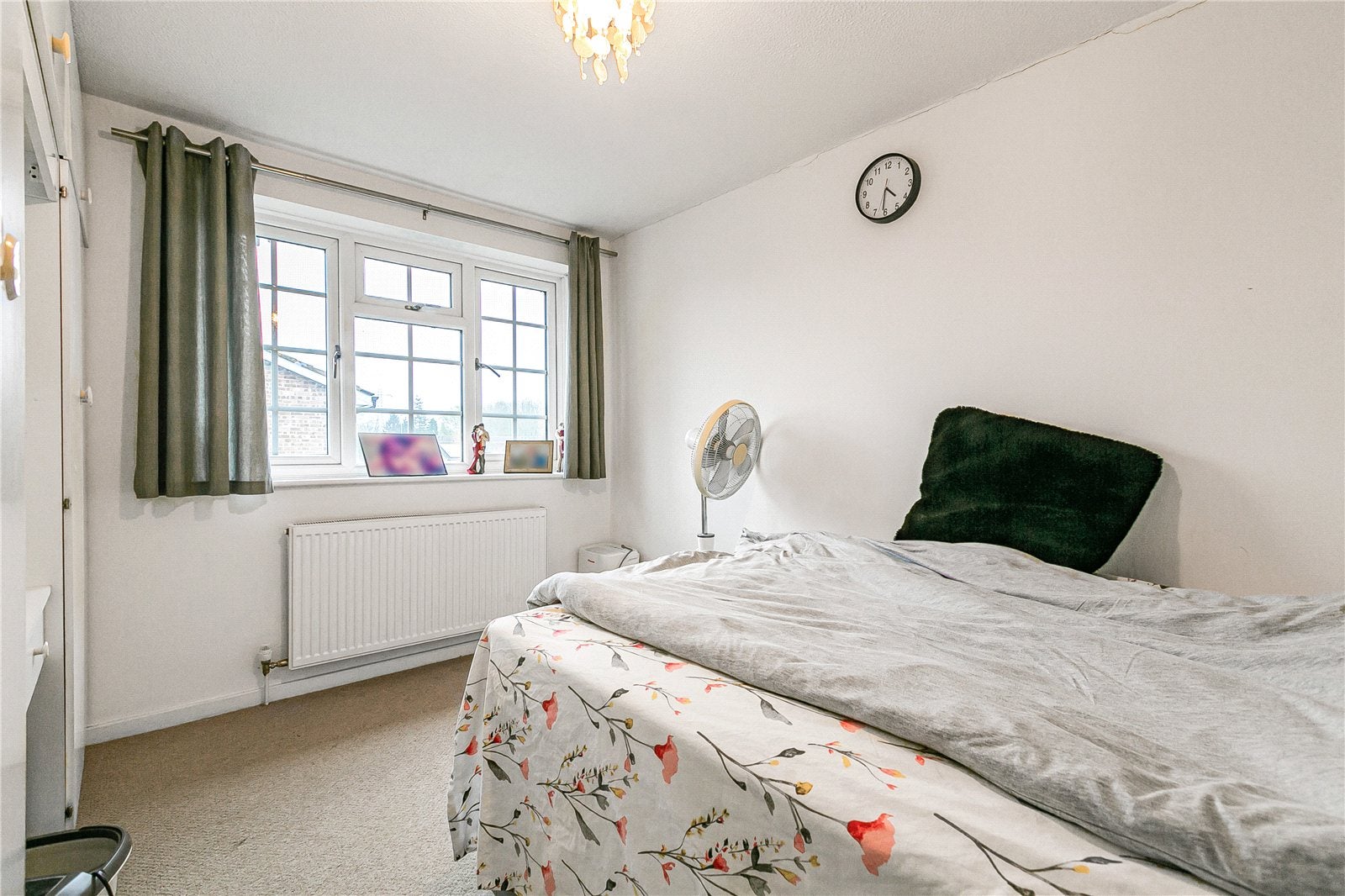 House Hawksway in Borough of Spelthorne
