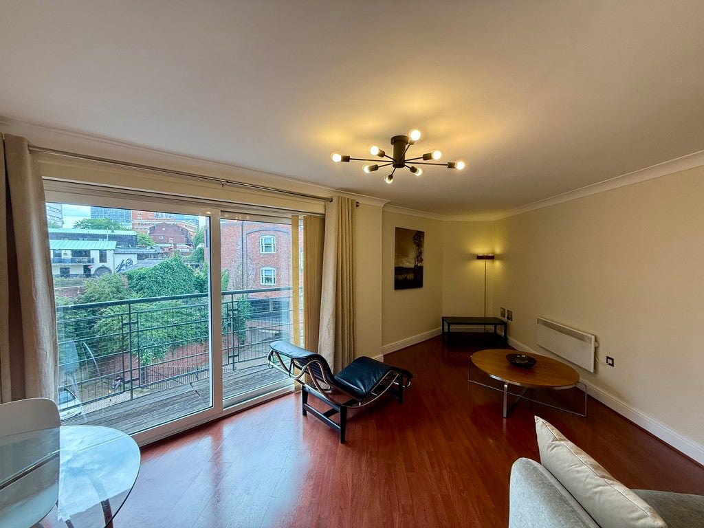 Flat King Edwards Road in Birmingham