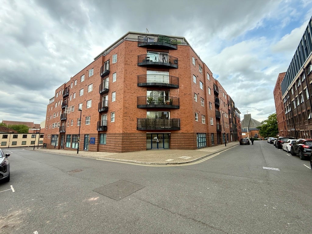 Flat King Edwards Road in Birmingham