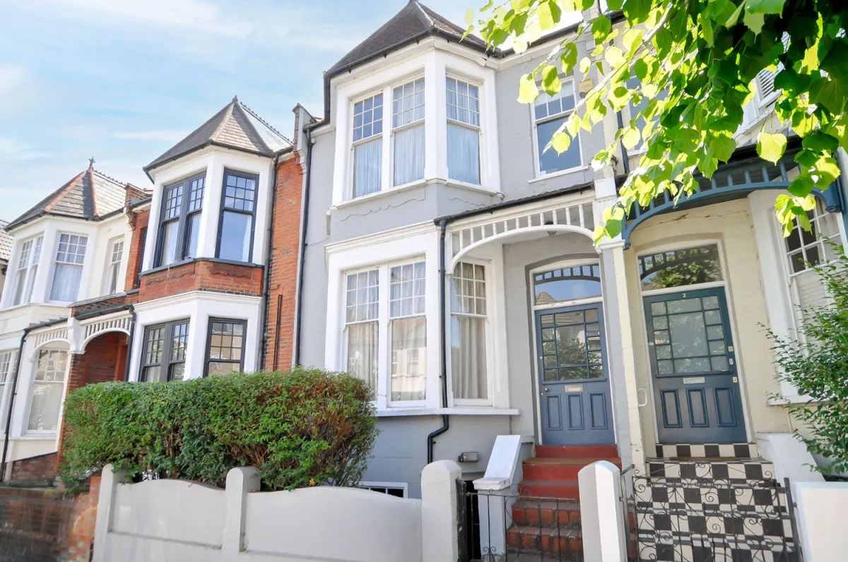 Flat Gunton Road in Greater London