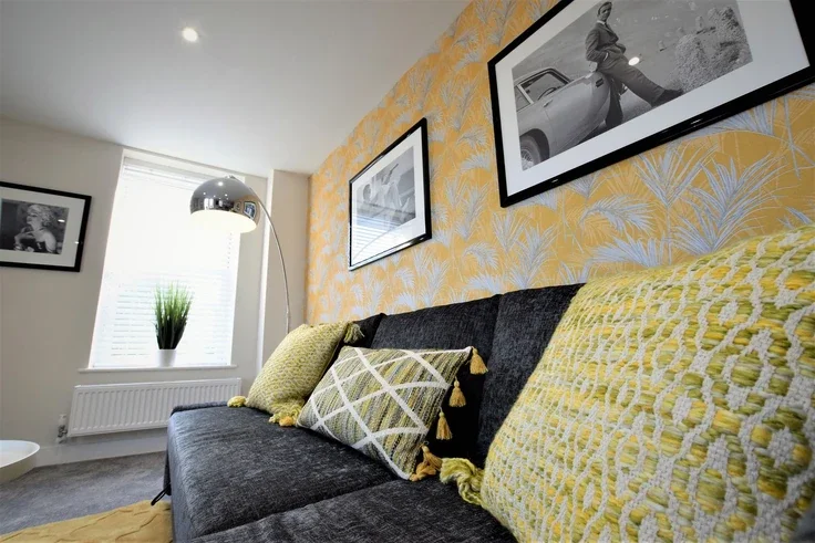 Flat Triangle West in Bristol