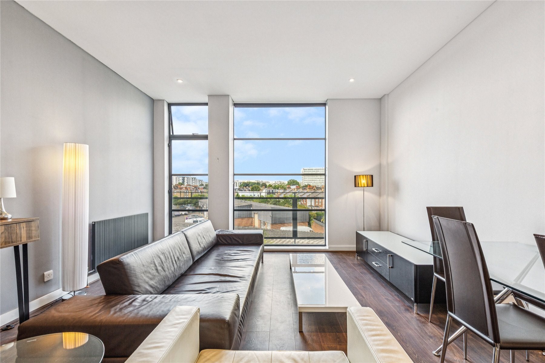 Flat Evershed Walk in Greater London