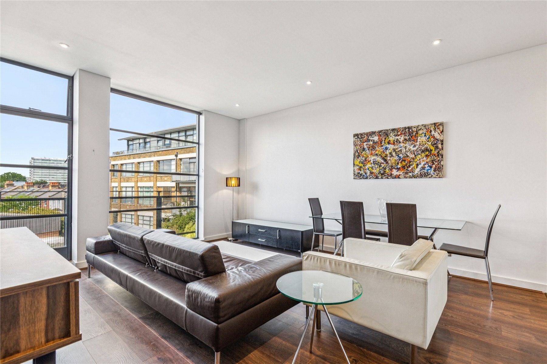 Flat Evershed Walk in Greater London