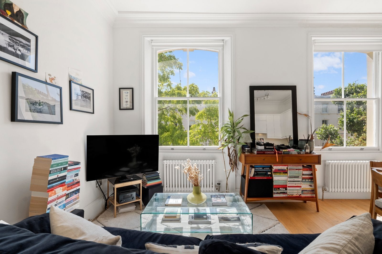 Flat Clarendon Gardens in City of Westminster