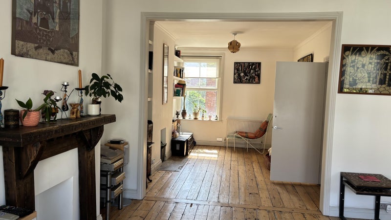 Room Rathcoole Gardens in Greater London