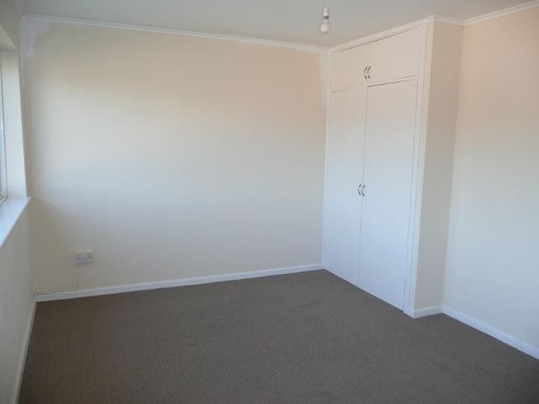 Flat Shanklin Court in Brighton and Hove