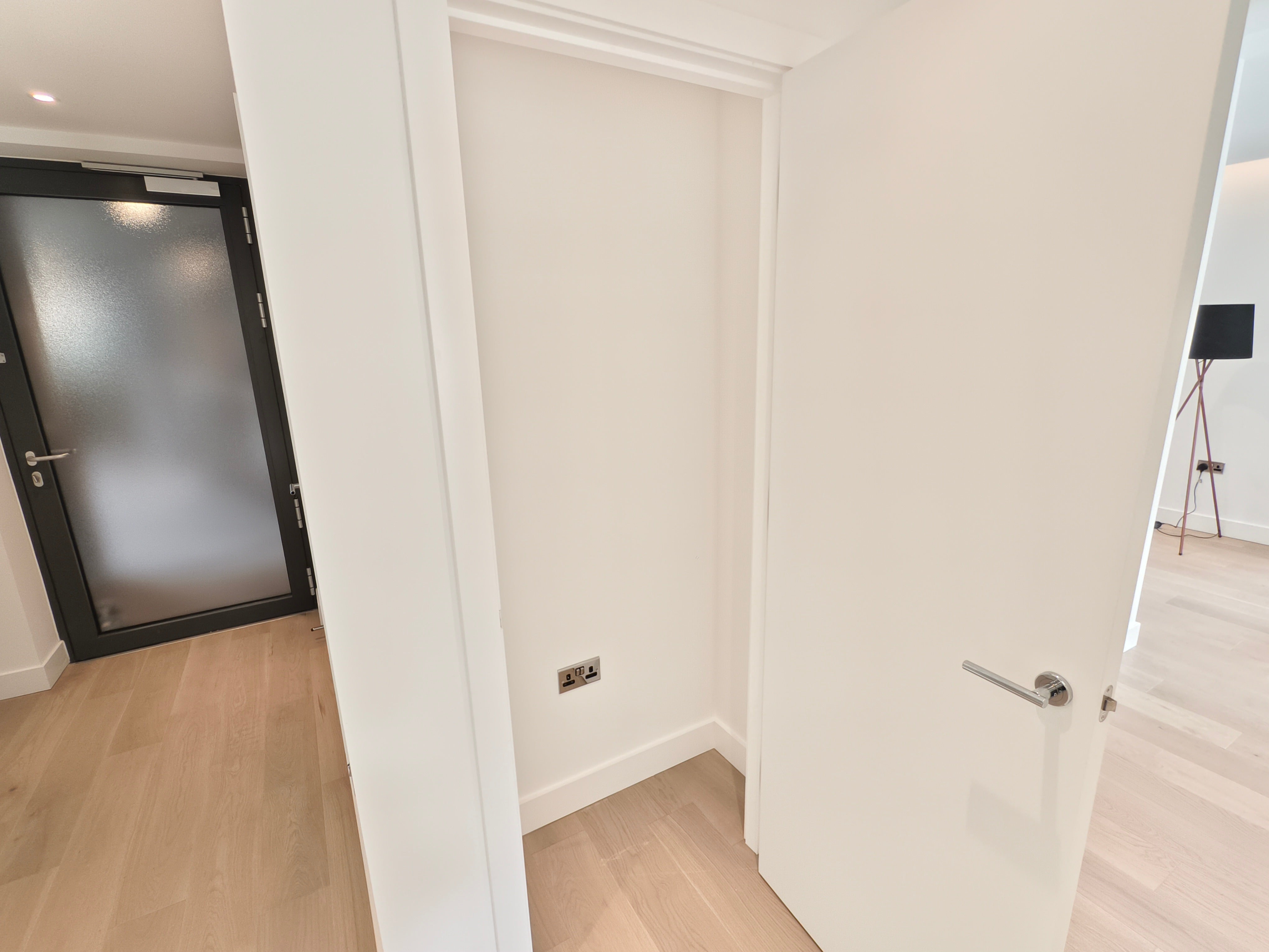 Flat Phoenix Place in Greater London