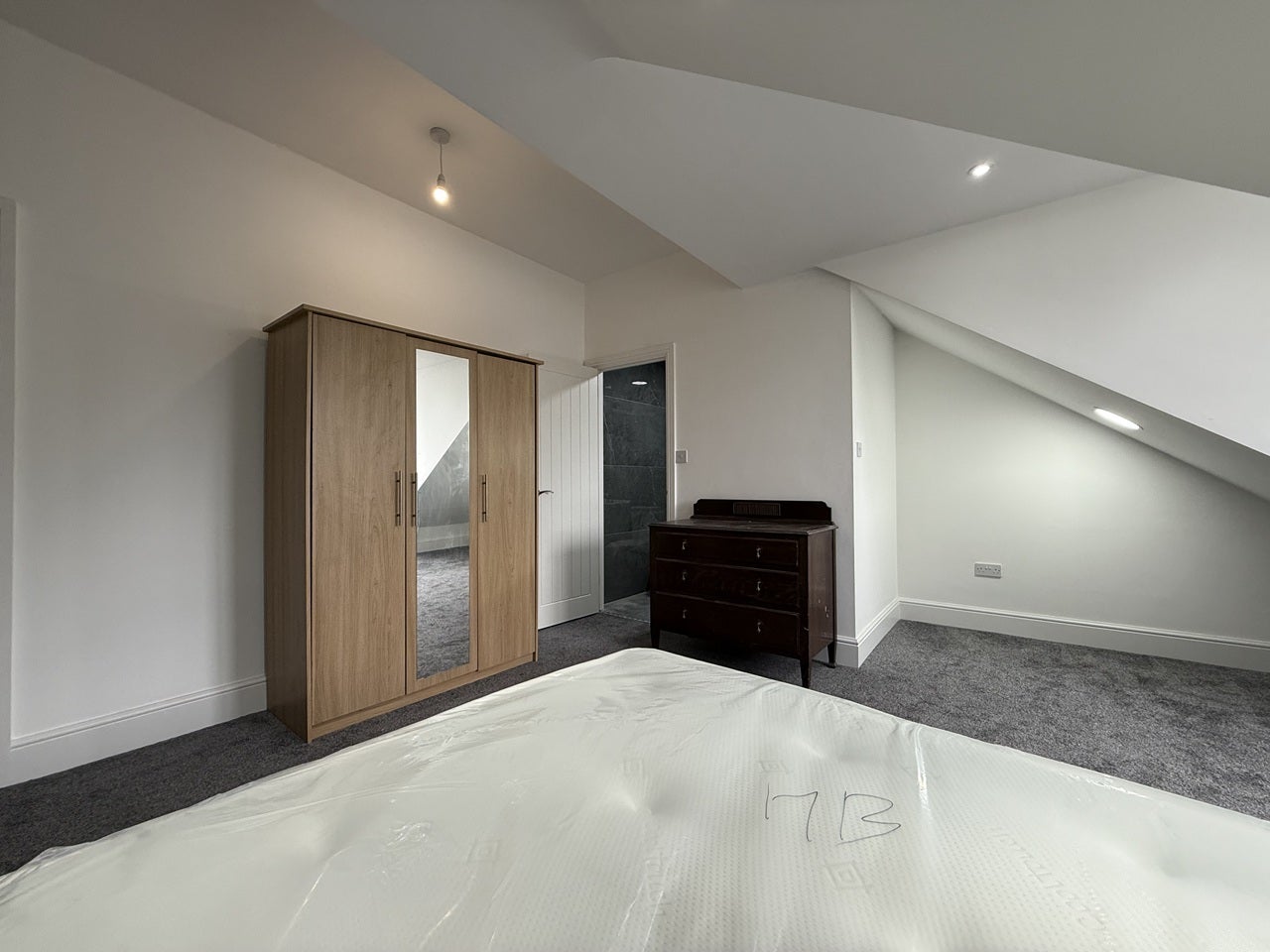 Room Upperton Road in Leicester