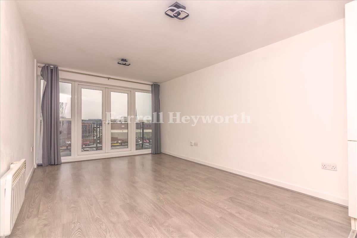 Flat Hendon Court in Euxton