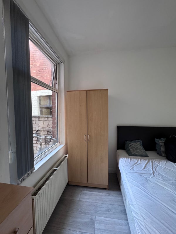 Room Sandy Lane in Coventry
