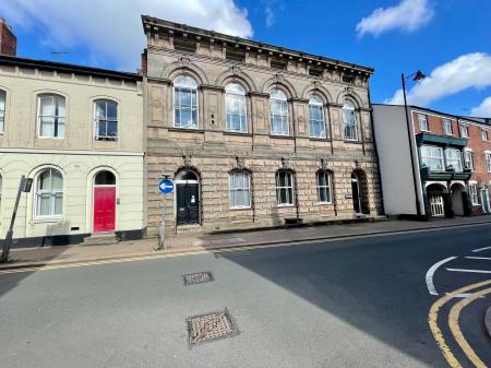 Flat Priory Street in Dudley