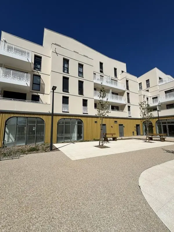 Flat Rue Mansart in Plaisir