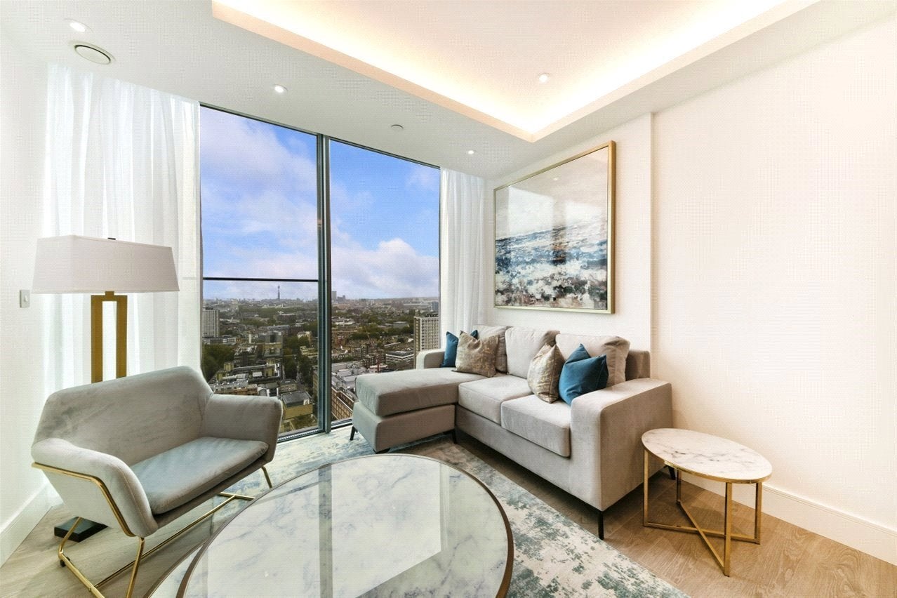 Flat Dingley Road in Greater London