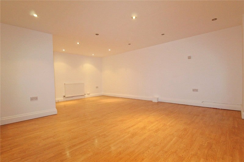 Flat Spa Road in Melksham