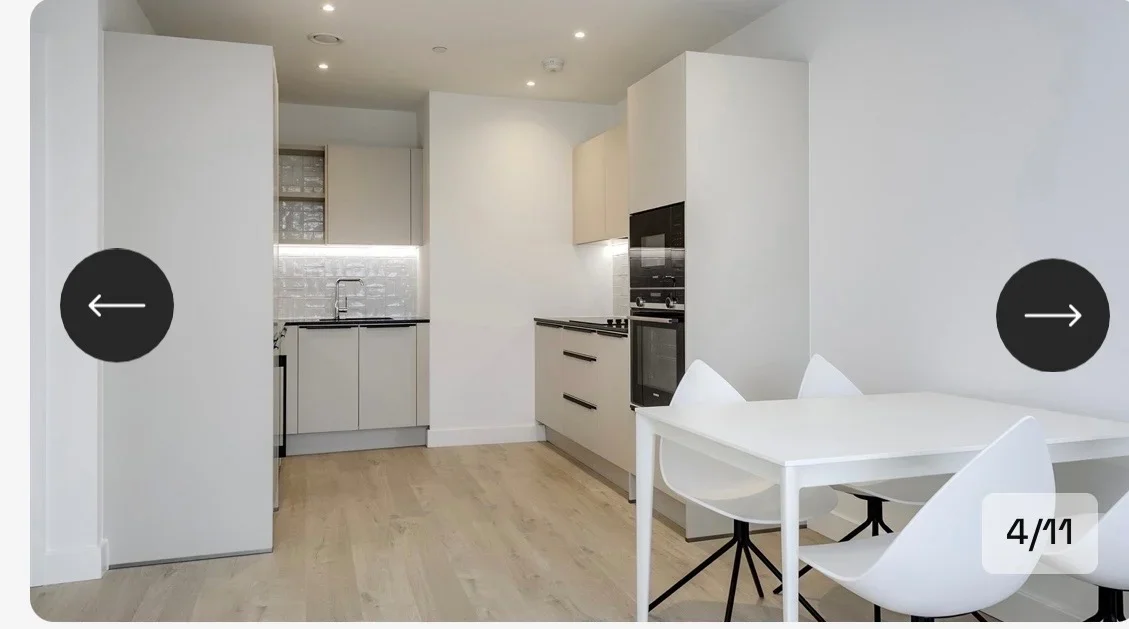 Room Raglan Road in London