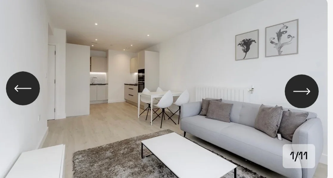 Room Raglan Road in London