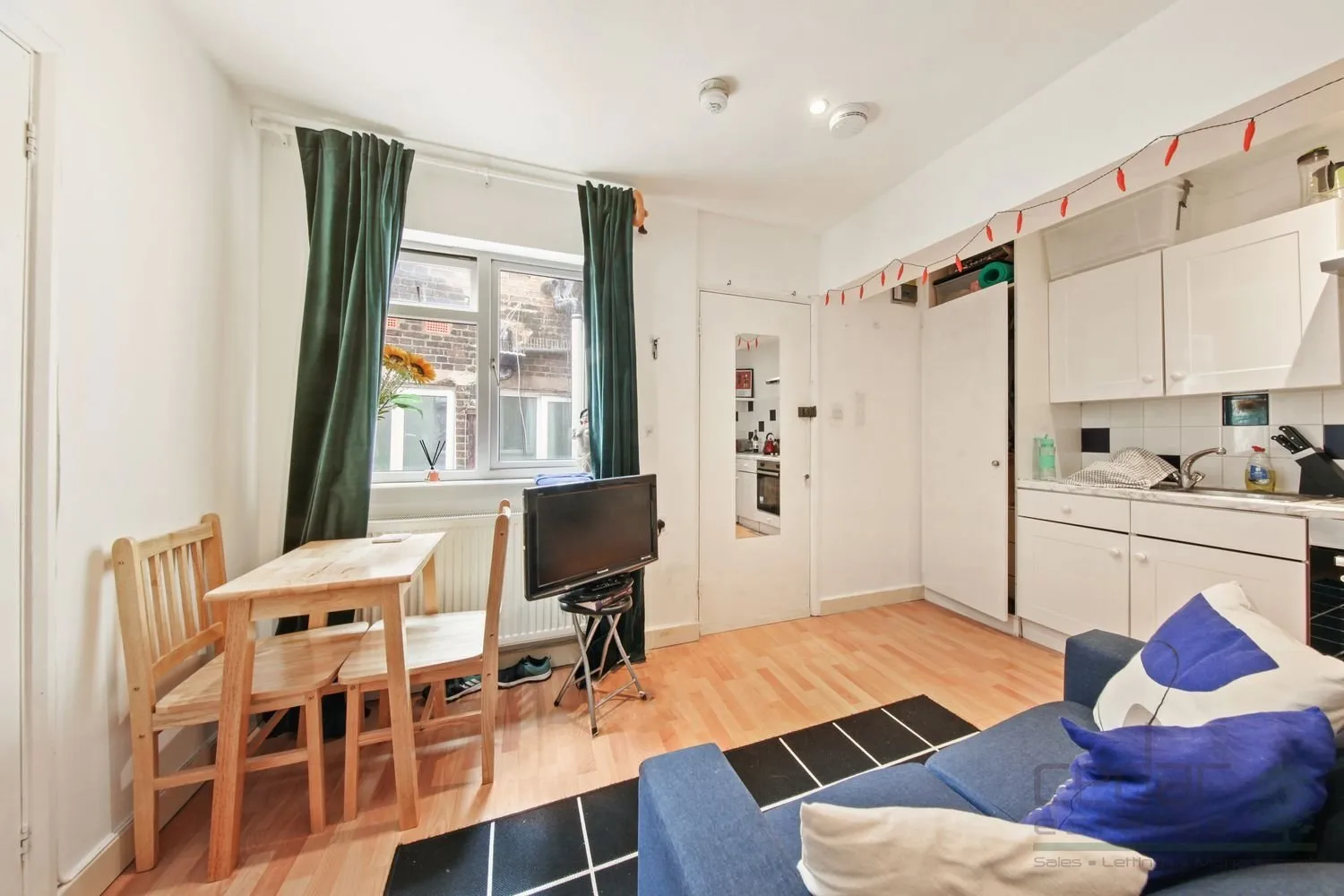 Flat Harrow Road in City of Westminster