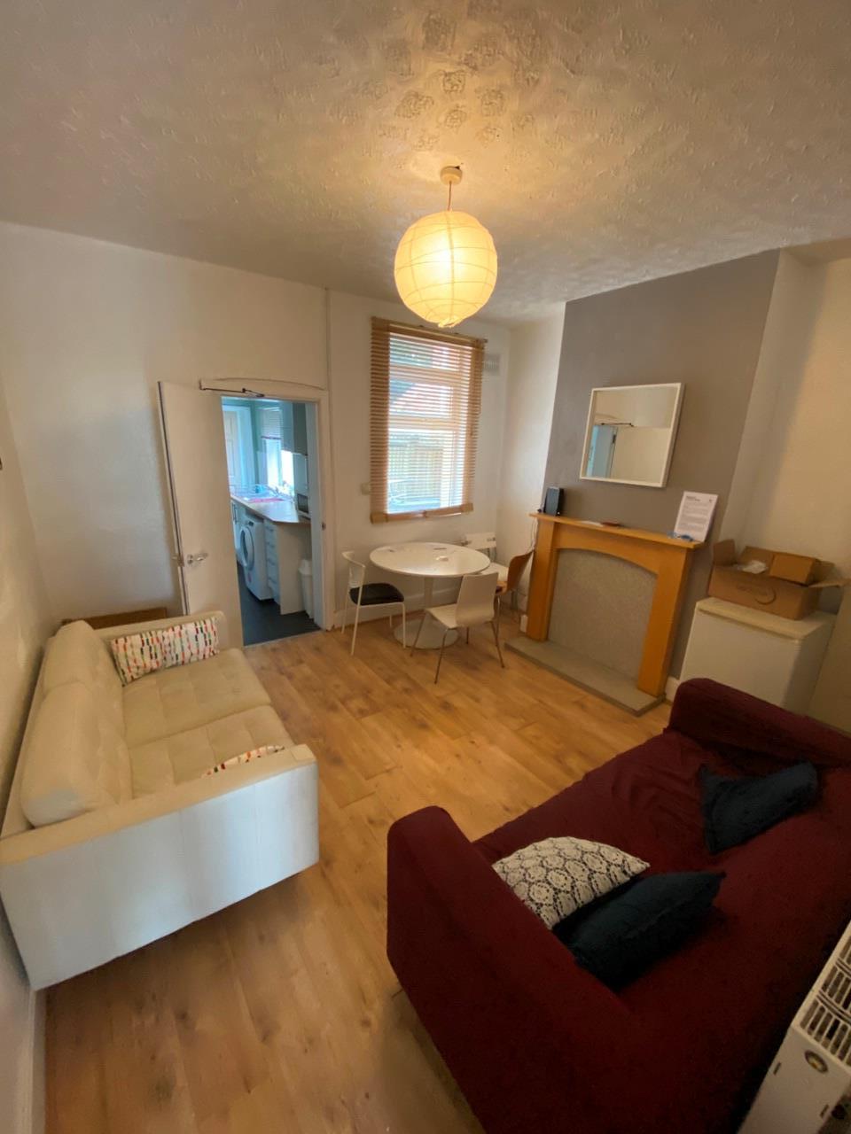 Room Fawdry Street in Wolverhampton