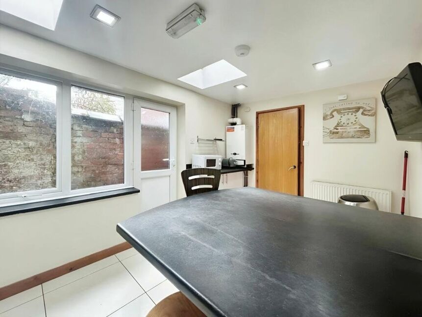 Room Shelley Road in Preston
