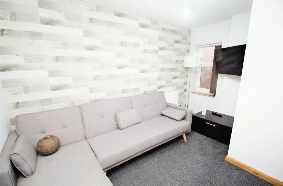 Room Shelley Road in Preston