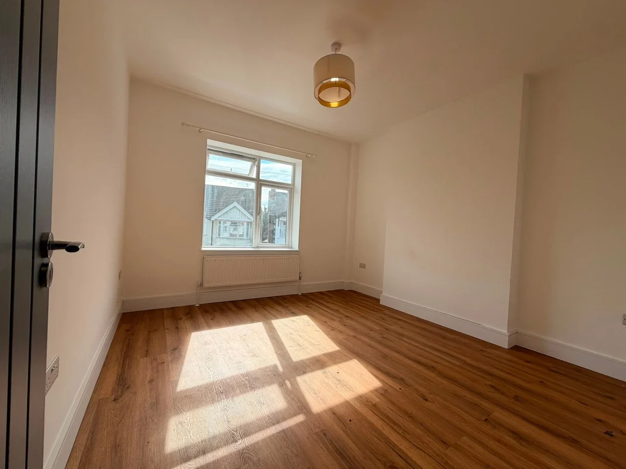 Flat Hillborough Road in Luton