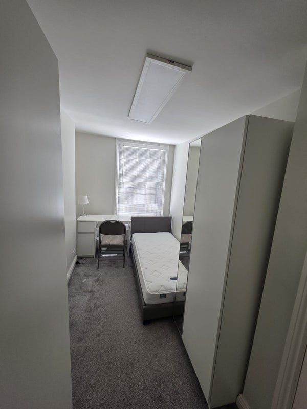 Room Wynyatt Street in Greater London