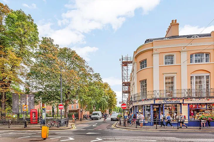 Flat King William Walk in Greater London
