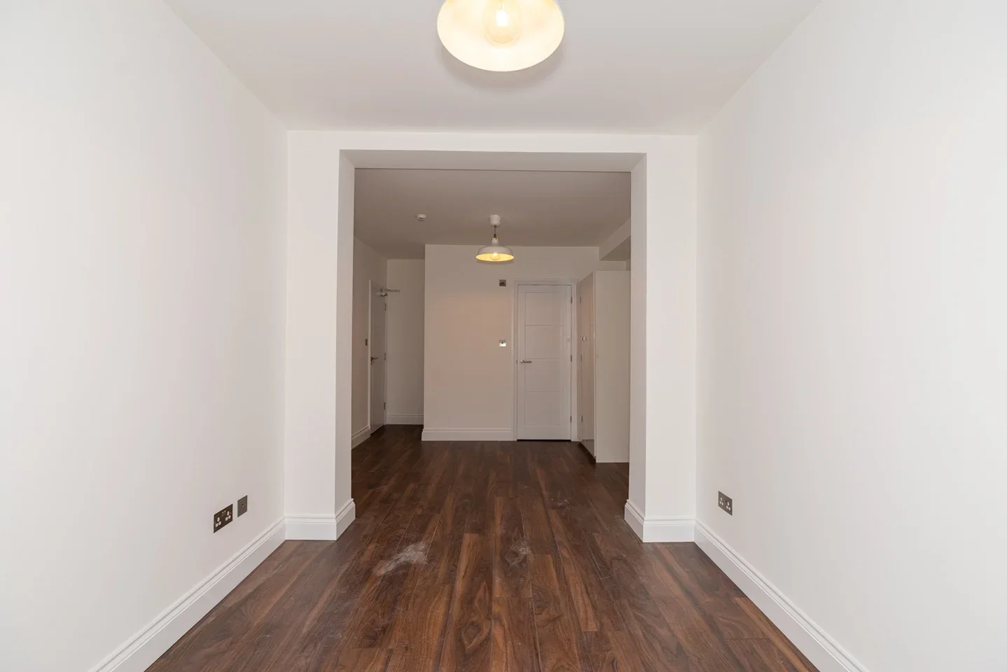 Room Davidson Road in Greater London