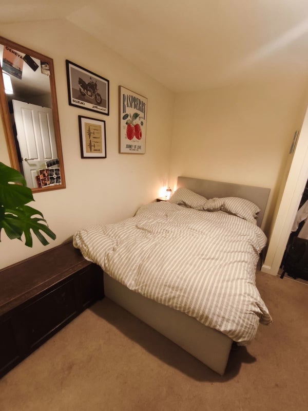 Room Inkerman Close in Bristol