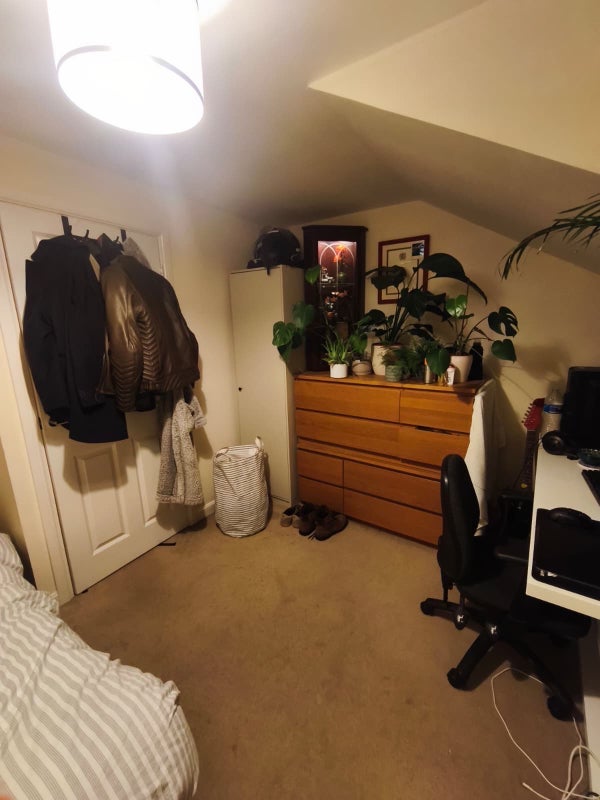 Room Inkerman Close in Bristol