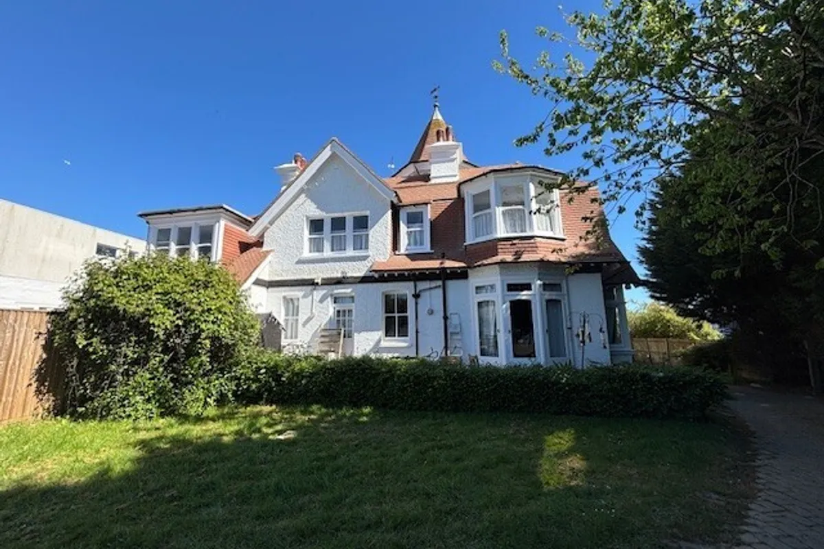 Flat Filsham Road in St Leonards