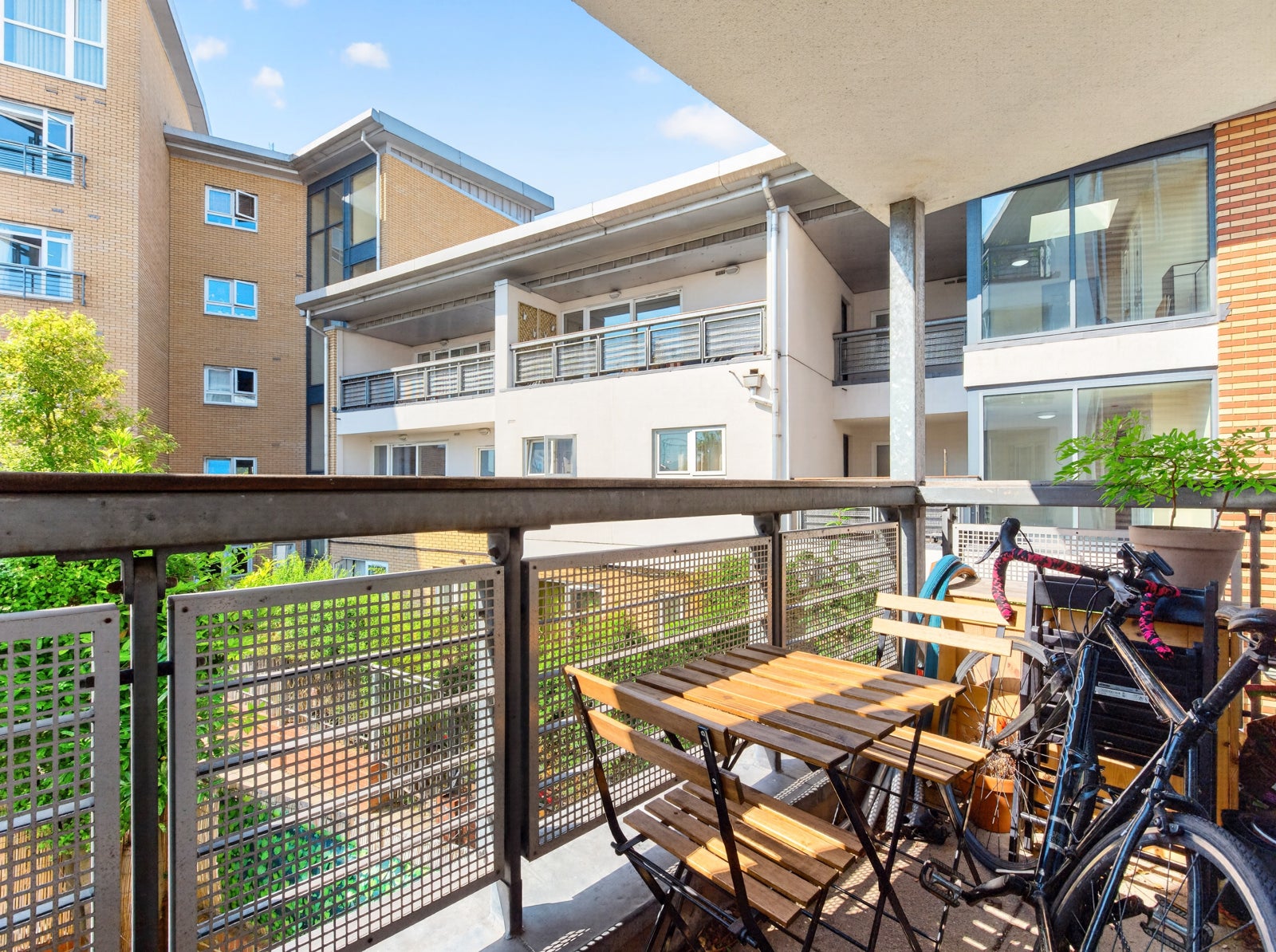 Flat Marcon Place in Greater London