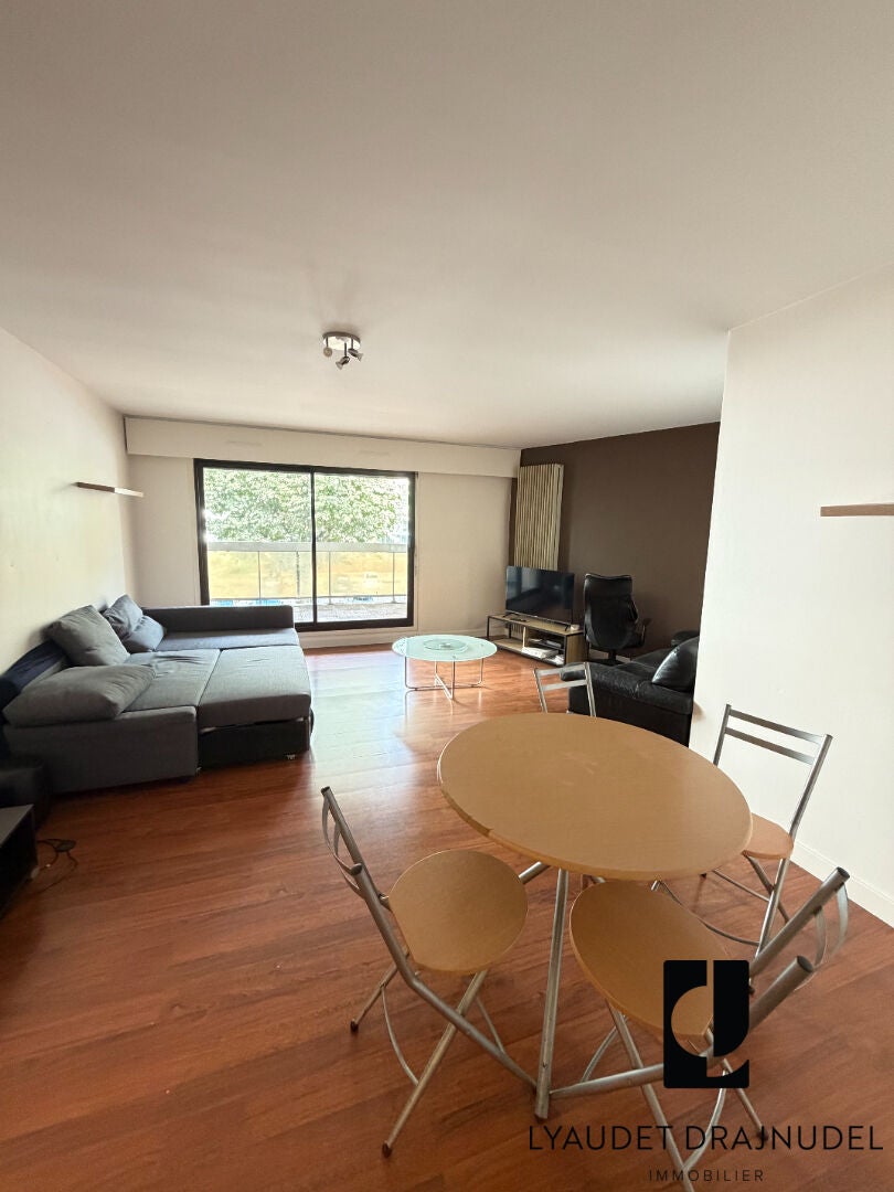 Flat Rue des Marronniers in Perreux