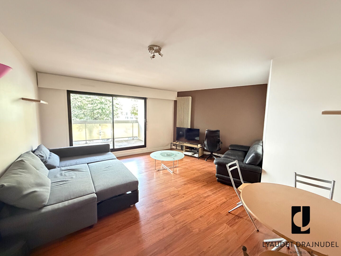 Flat Rue des Marronniers in Perreux