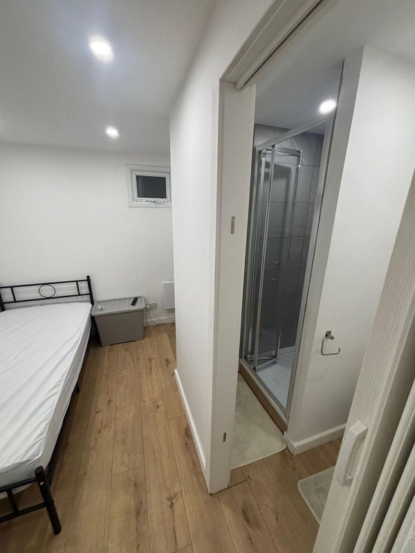 Room King's Cross Bridge in Greater London