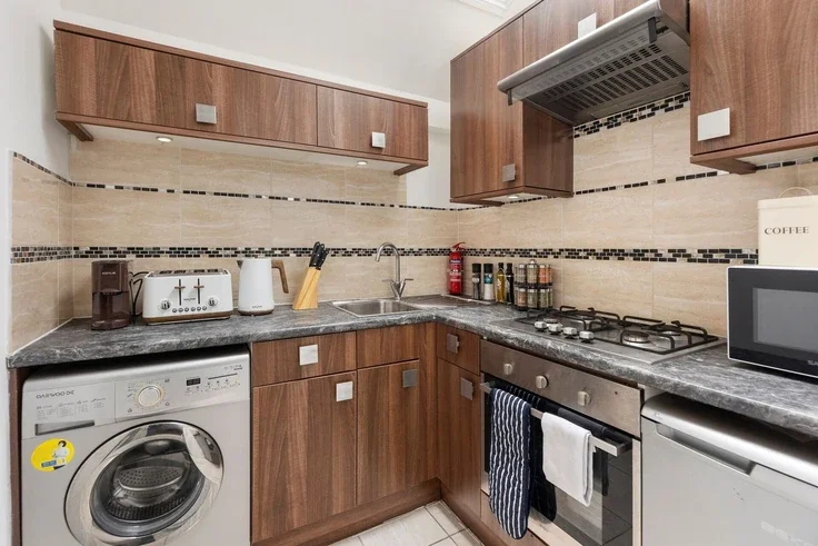 Flat Goswell Road in City of London