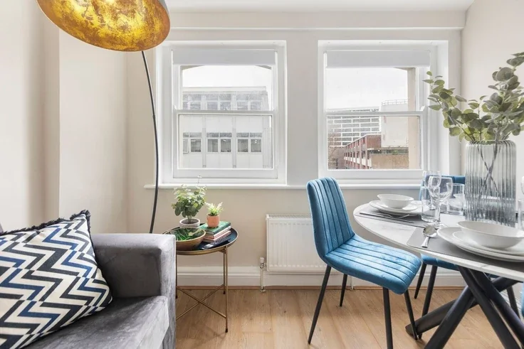 Flat Goswell Road in City of London
