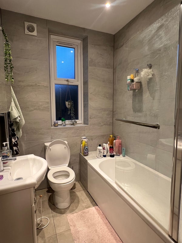 Room Alwyne Road in Greater London