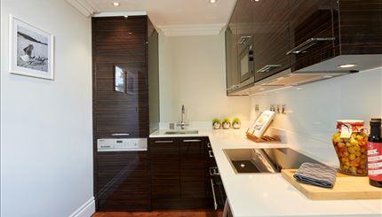 Flat Leinster Square in City of Westminster