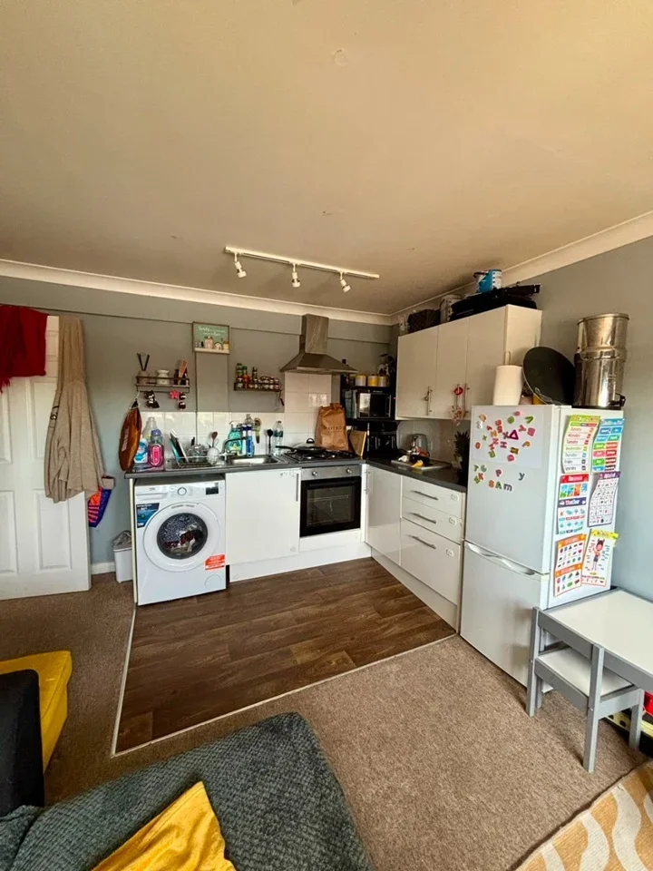 Flat Canterbury Road in Worthing