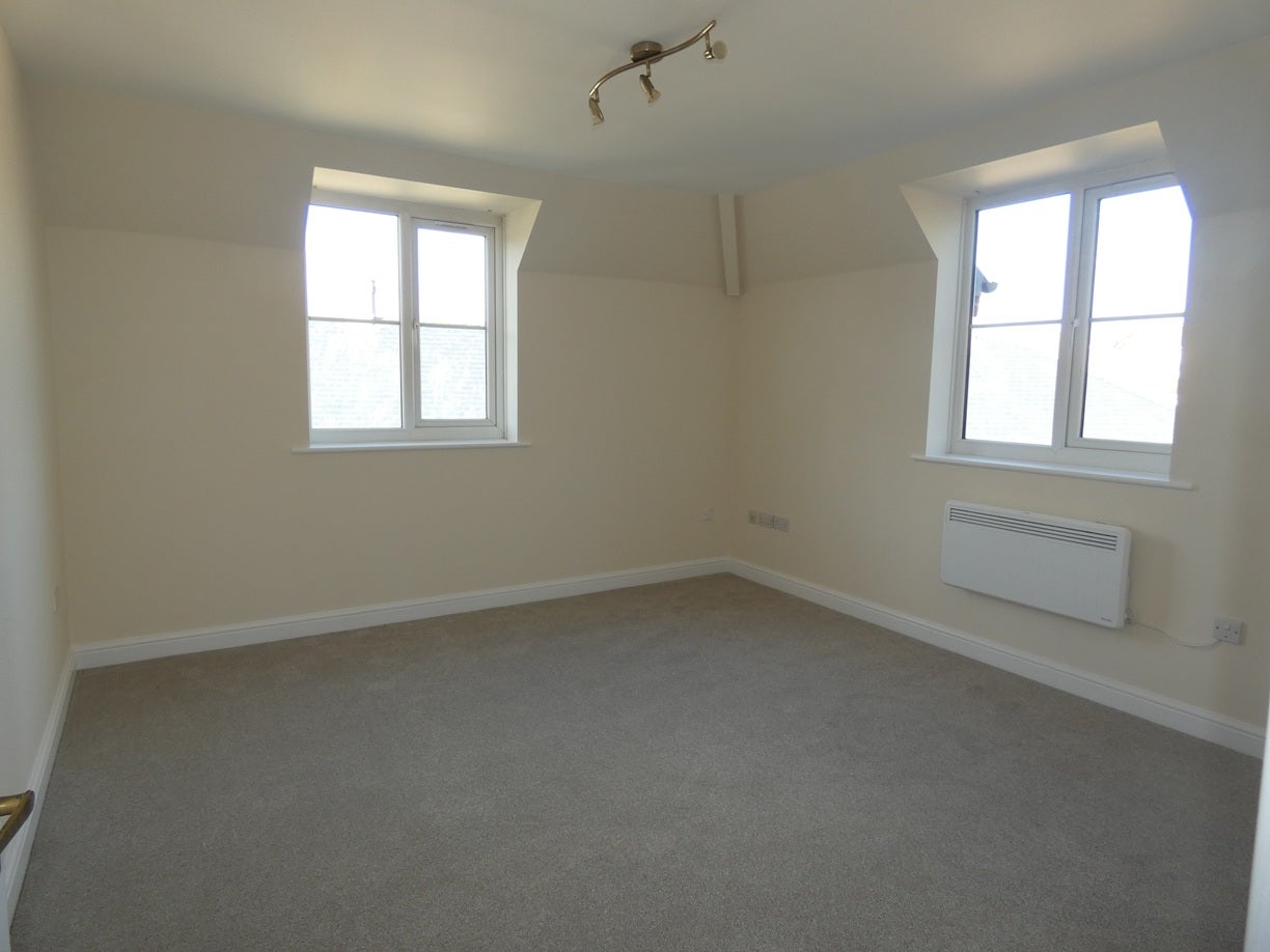 Flat Norwich Road in Breckland District